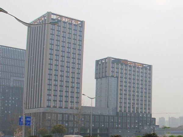 泊金湾明珠广场